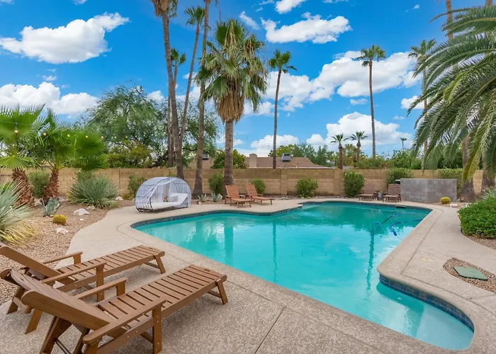 6 Bed Luxury Heated Pool * Phoenix