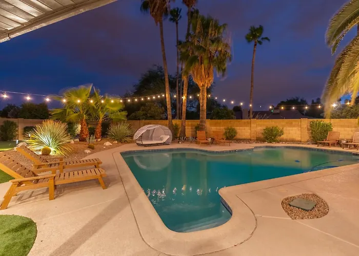 6 Bed Luxury Heated Pool Ferienhaus