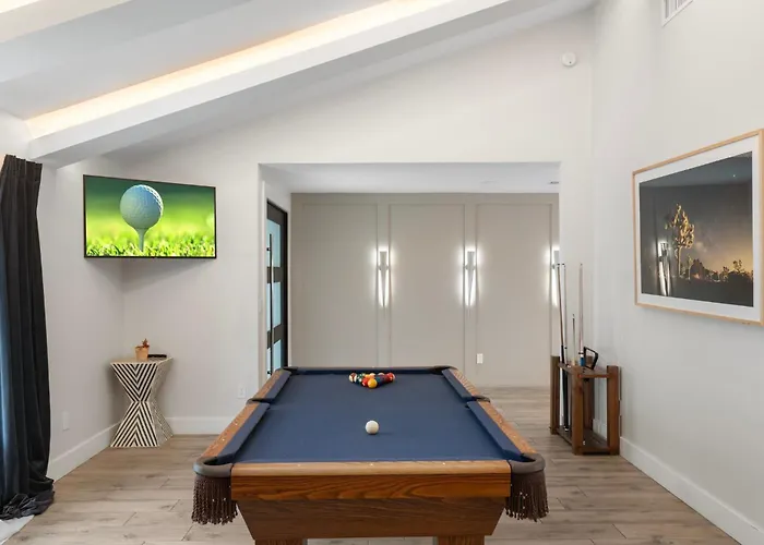 6 Bed Luxury Heated Pool * Phoenix